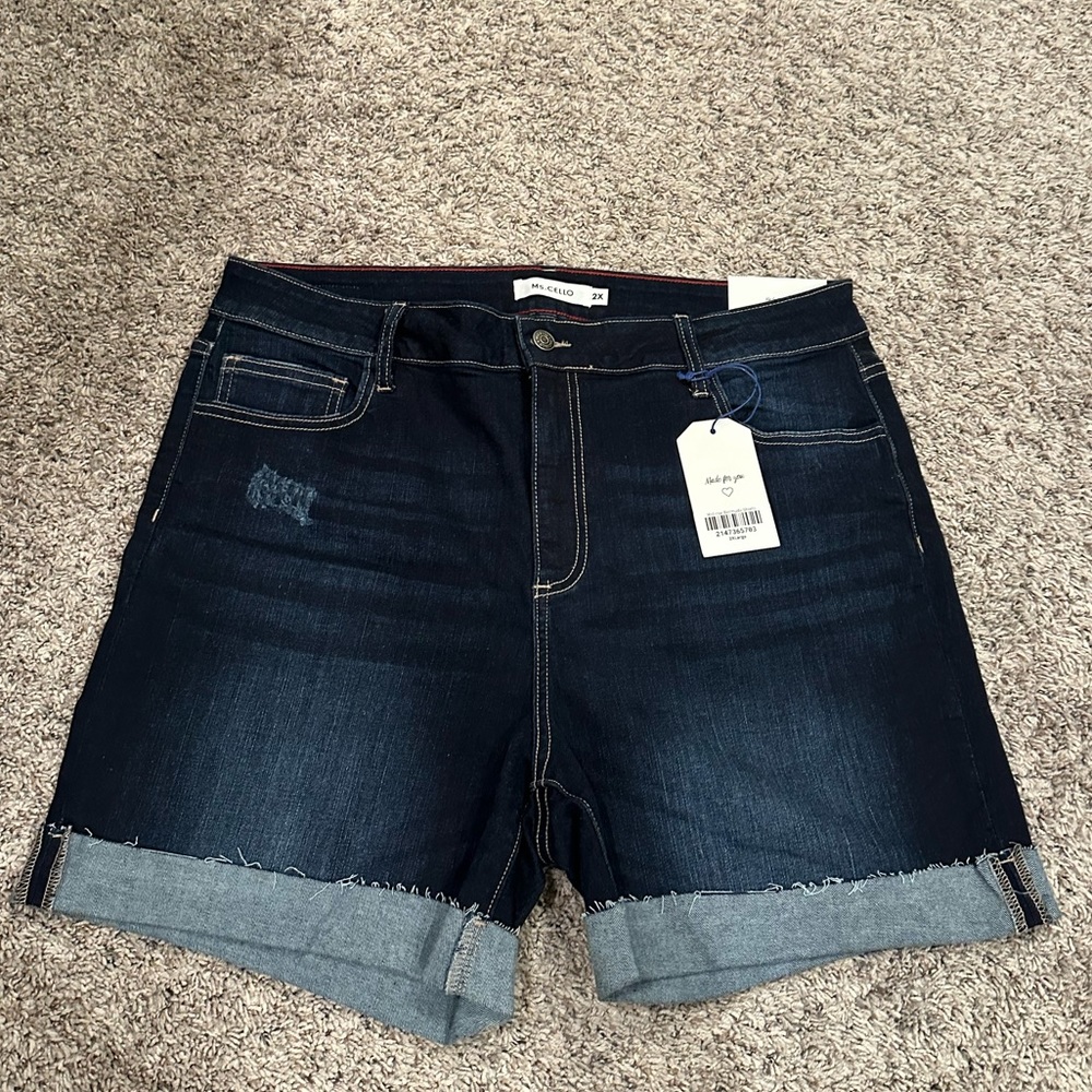Cello Cuffed Jean Shorts size 2X